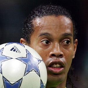 Роналдиньо (Ronaldinho)