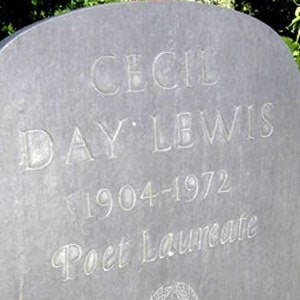 Сесил Дэй-Льюис (Cecil Day-Lewis)