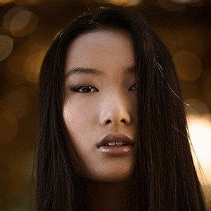 Тиффани Чжоу (Tiffany Zhou)