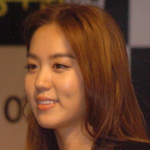 Ким Хи Чжун (Kim Hee-jung)