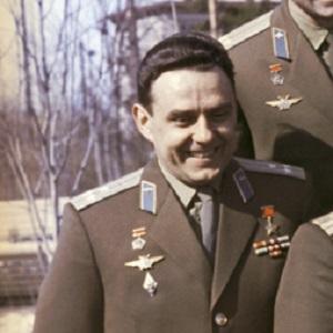 Владимир Комаров (Vladimir Komarov)